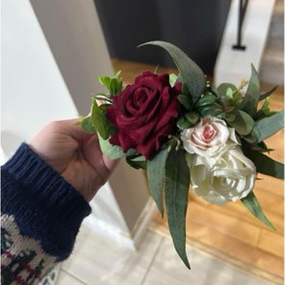 Faux floral dog collar - Picture 4 of 7